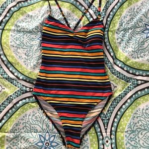 Multicolored cross back swimsuit